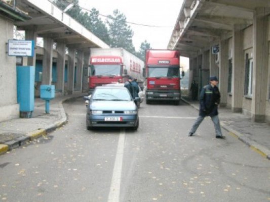 Două maşini cu inspecţia tehnică falsă, descoperite la Negru Vodă
